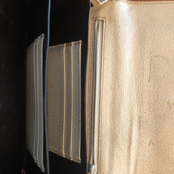 Gucci Wallet - Picture 3 of 7